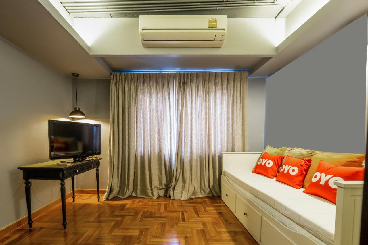Oyo 1042 Boon'S Residence Bangkok Buitenkant foto