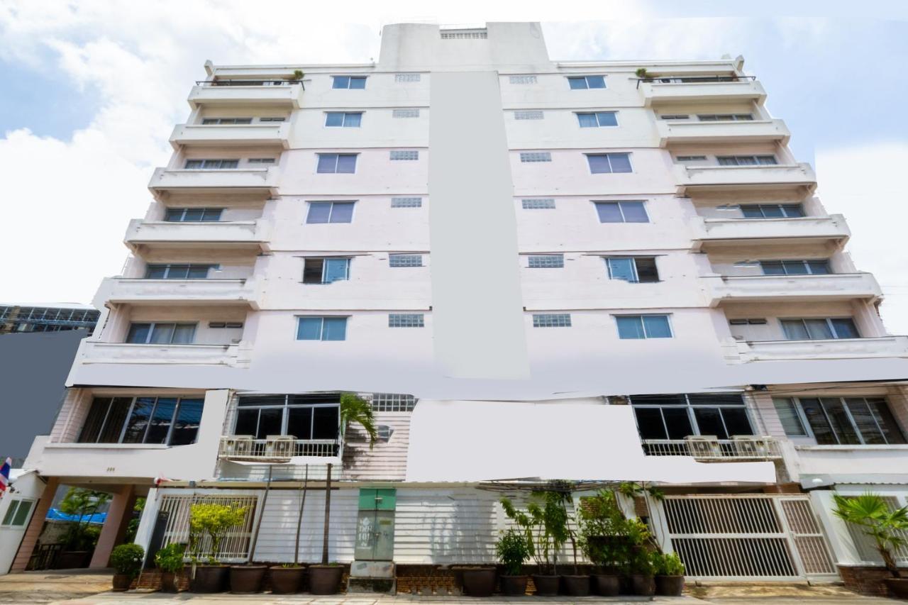 Oyo 1042 Boon'S Residence Bangkok Buitenkant foto
